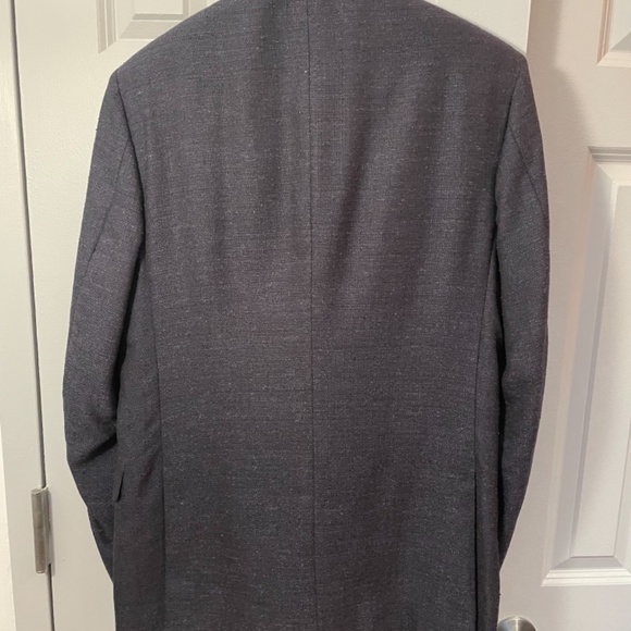 Holland and Holland Blue Sportcoat, Size 42, material is 55% Silk and 45% Wool - Picture 3 of 5